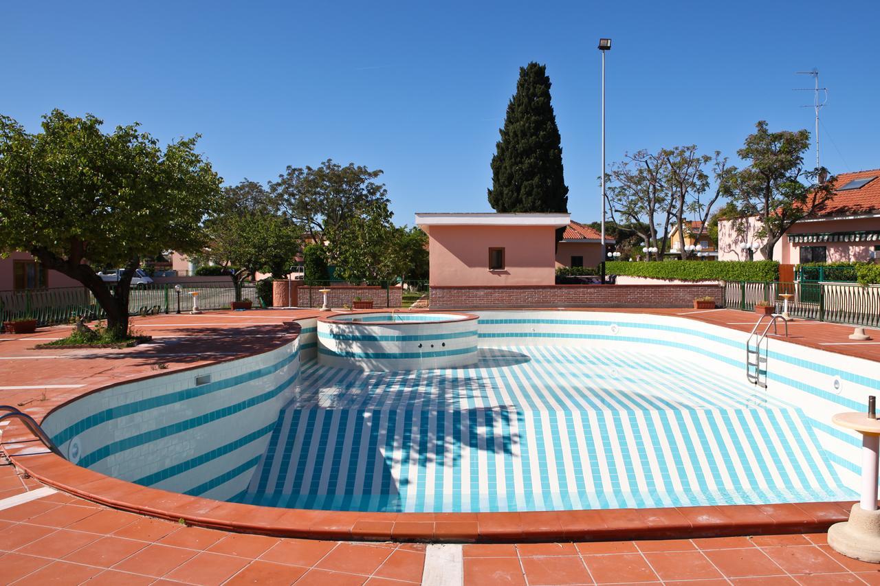 La Perla Del Tirreno Santa Severa Exterior foto